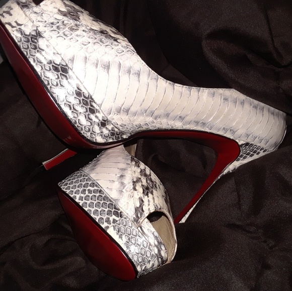 Christian Louboutin water snakeskin pumps - Picture 6 of 6